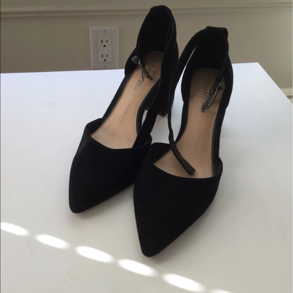 Women shoes Gianni Bini